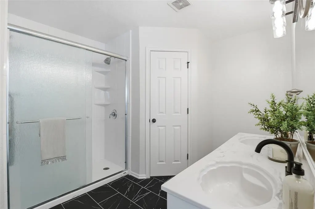 Photo 26 — 1404 Buena Vista Circle, Norman, OK 73071