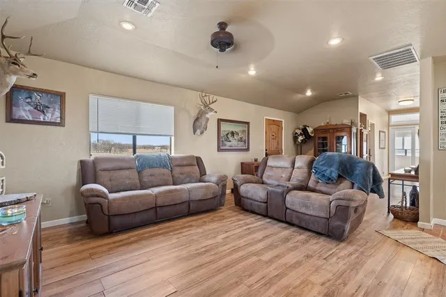 Photo 6 — 24042 E N County Road 3330 Road, Wynnewood, OK 73098