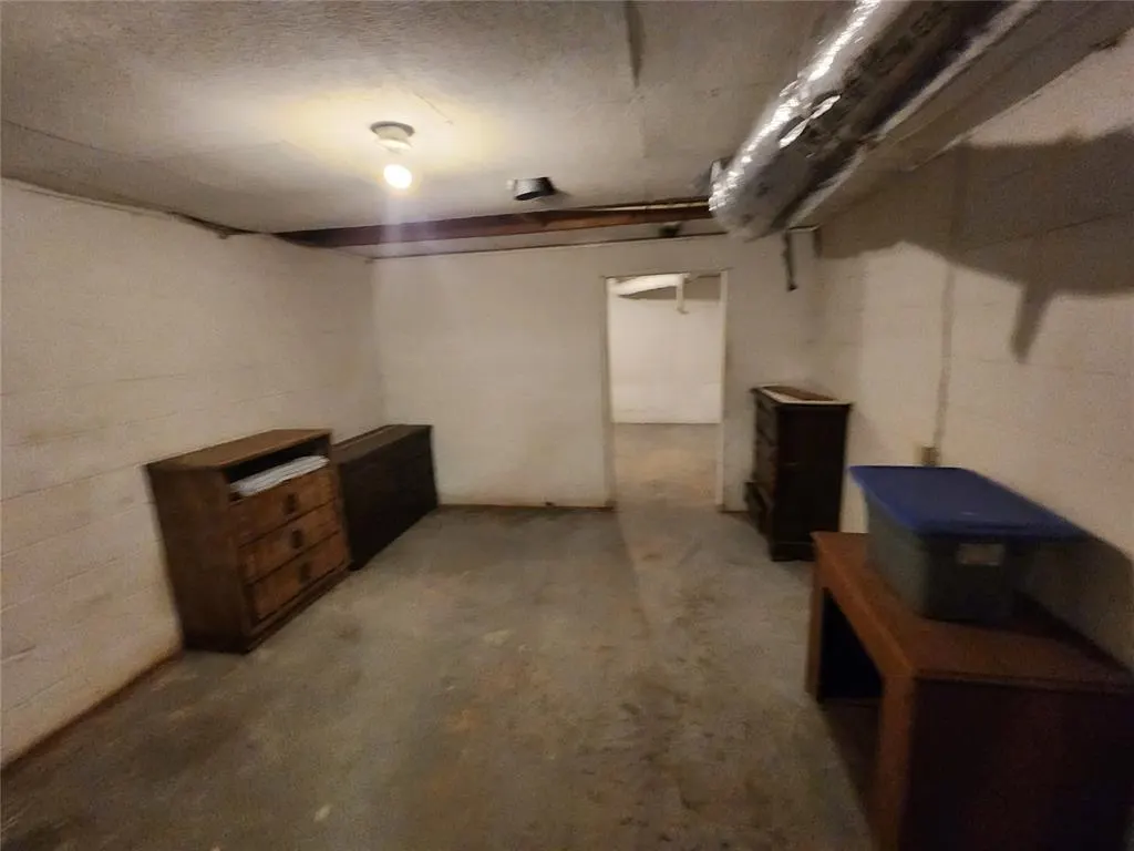 Photo 32 — 21133 County 2560 Street, Binger, OK 73009
