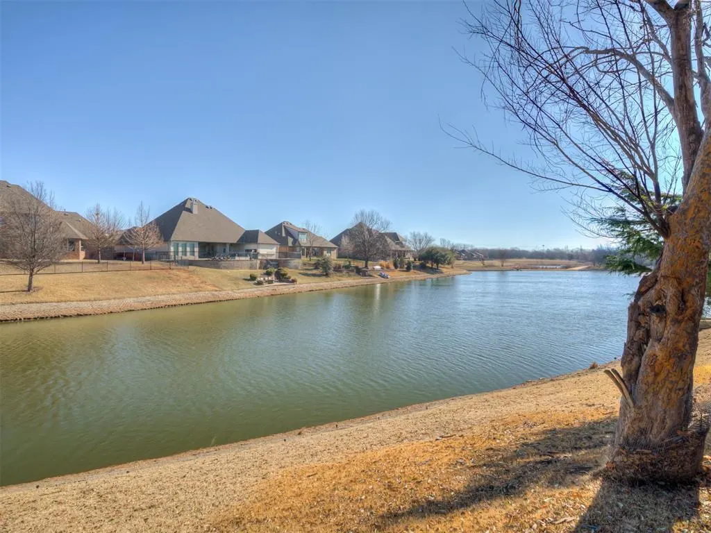 Photo 34 — 14004 Lago Strada, Oklahoma City, OK 73170