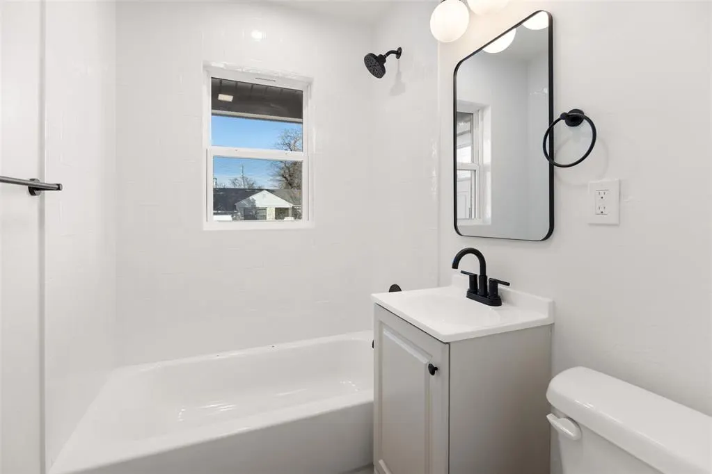 Photo 13 — 2728 W Eubanks Street, Oklahoma City, OK 73112