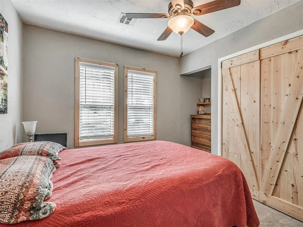 Photo 24 — 8816 NE 17th Street, Midwest City, OK 73141