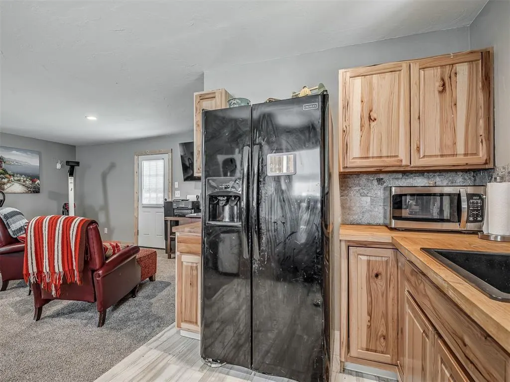 Photo 33 — 8816 NE 17th Street, Midwest City, OK 73141
