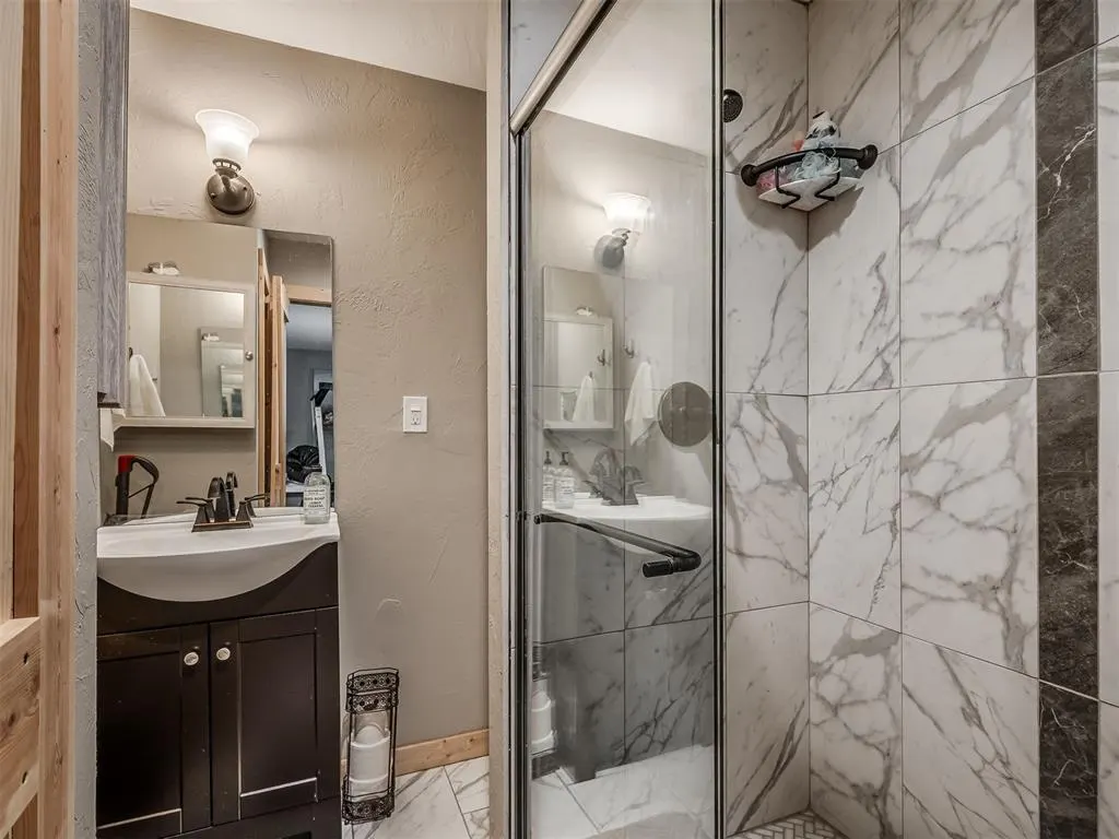 Photo 34 — 8816 NE 17th Street, Midwest City, OK 73141