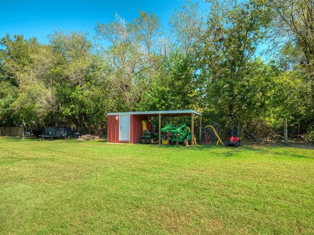 Photo 49 — 8816 NE 17th Street, Midwest City, OK 73141