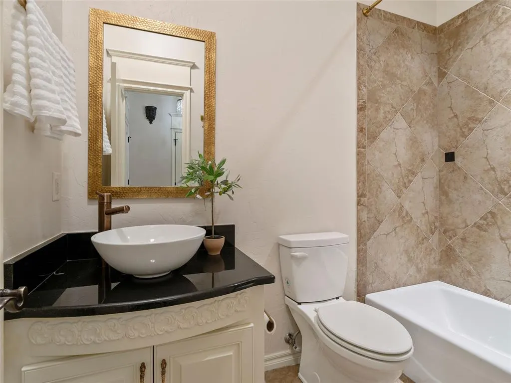 Photo 20 — 6208 Waterford Boulevard 112, Oklahoma City, OK 73118