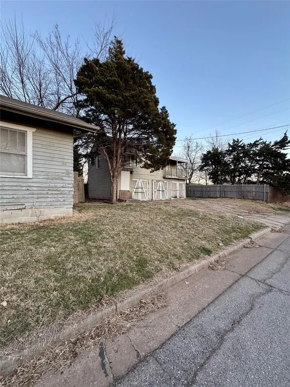 Photo 4 — 1632 NW 33rd Street, Oklahoma City, OK 73118