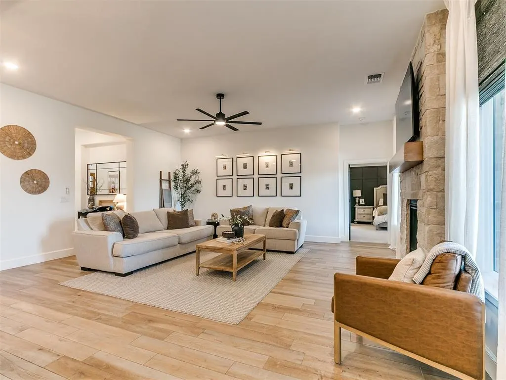 Photo 5 — 713 Timber Trail, Norman, OK 73069