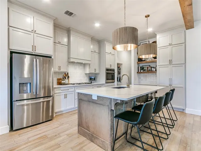 Photo 7 — 713 Timber Trail, Norman, OK 73069