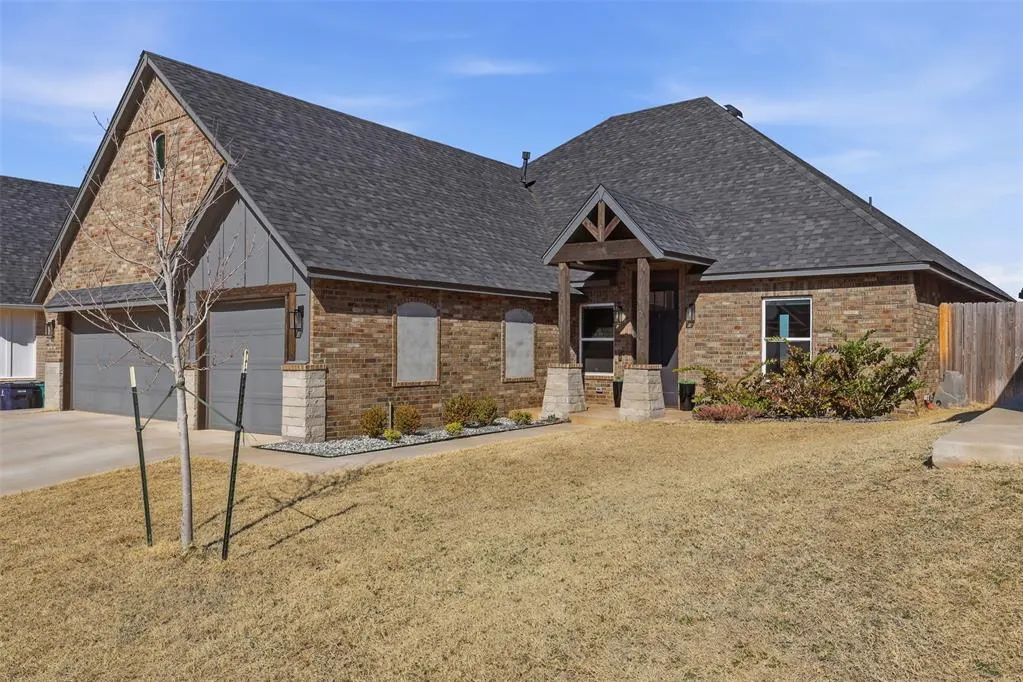 Photo 2 — 9341 SW 43rd Street, Oklahoma City, OK 73179