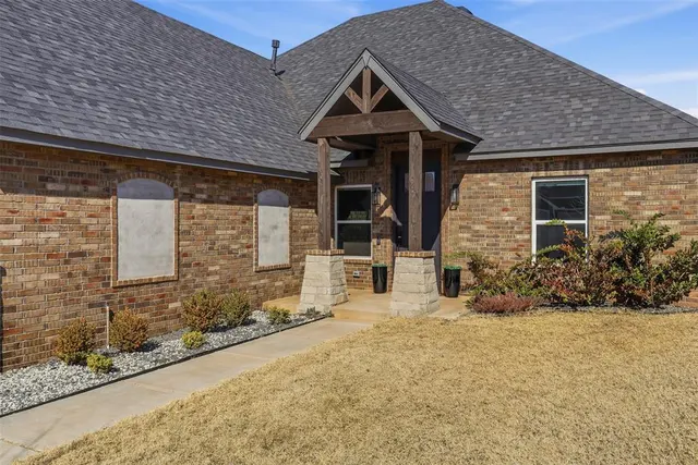 Photo 3 — 9341 SW 43rd Street, Oklahoma City, OK 73179