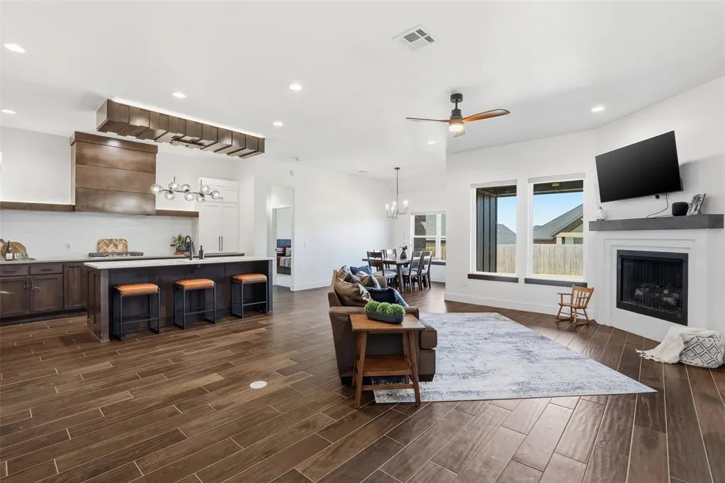Photo 8 — 9341 SW 43rd Street, Oklahoma City, OK 73179
