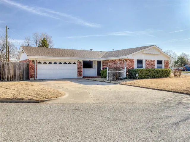 Photo 2 — 8333 NW 33rd Street, Bethany, OK 73008