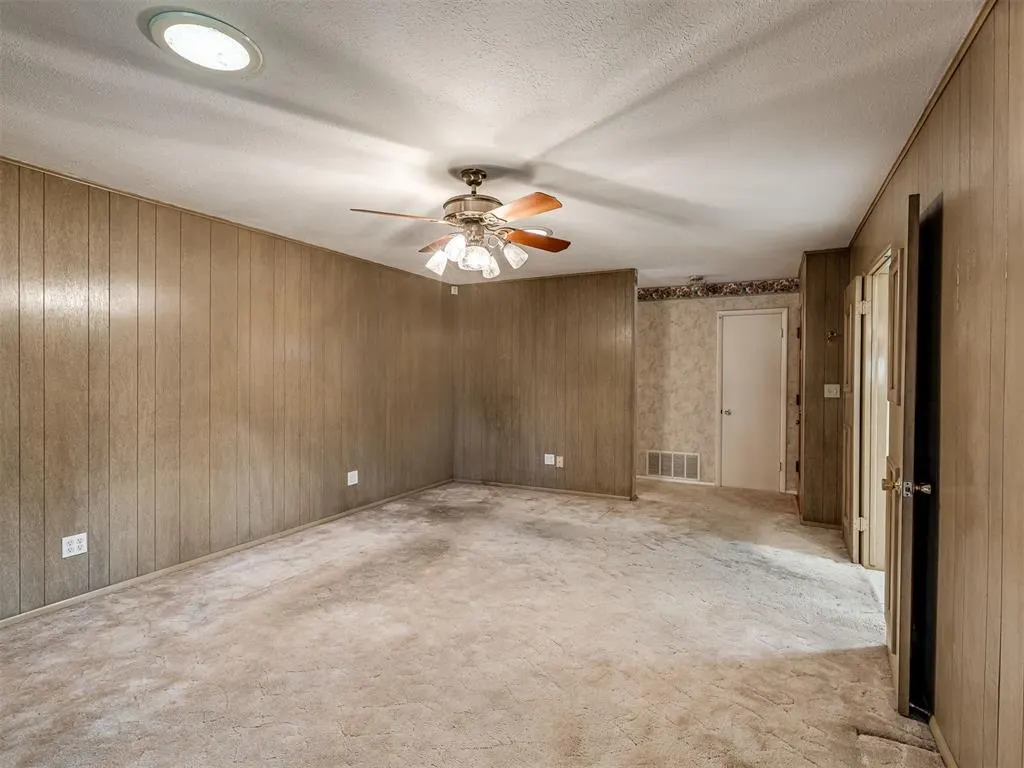 Photo 9 — 8333 NW 33rd Street, Bethany, OK 73008