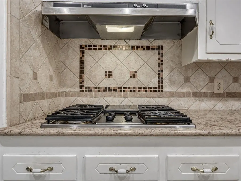 Photo 16 — 8333 NW 33rd Street, Bethany, OK 73008