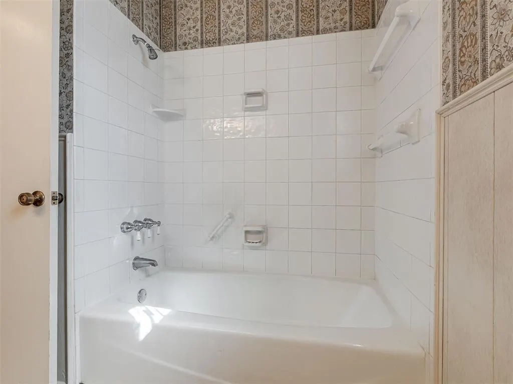Photo 37 — 8333 NW 33rd Street, Bethany, OK 73008