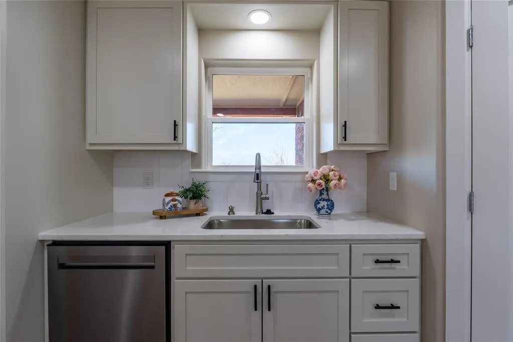 Photo 10 — 126 Meadows Lane, Shawnee, OK 74804