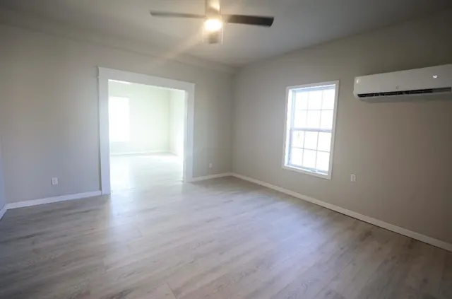 Photo 8 — 320 E Avenue Avenue, Pauls Valley, OK 73075