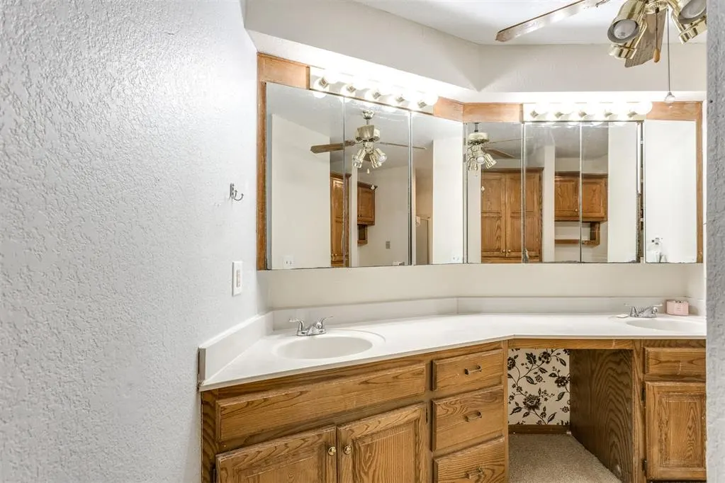 Photo 37 — 6200 Westpark Drive, Oklahoma City, OK 73142