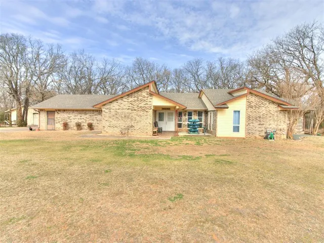 Front exterior — 37876 Maudie Lane, Tecumseh, OK 74873