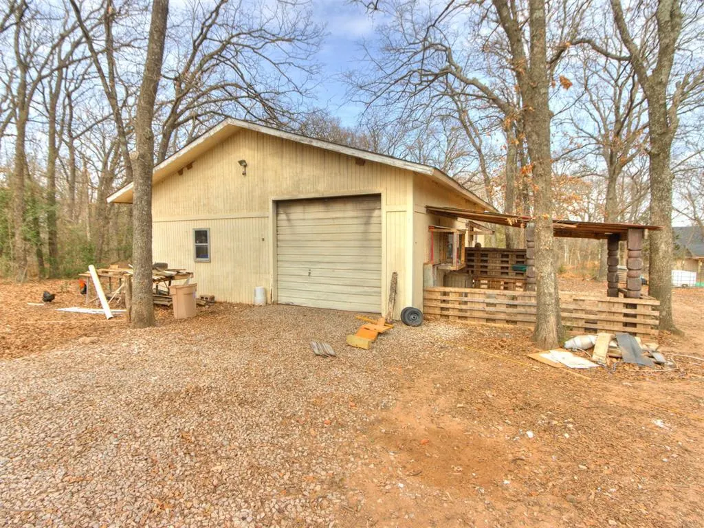 Photo 2 — 37876 Maudie Lane, Tecumseh, OK 74873