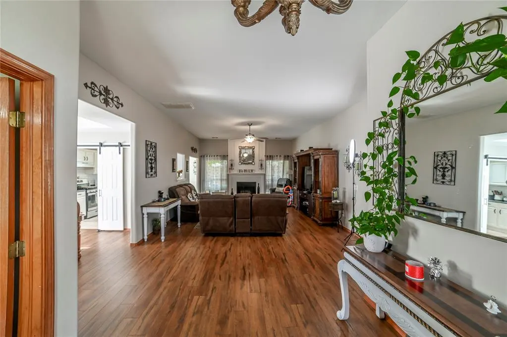 Photo 7 — 12127 SW 4th Street, Yukon, OK 73099