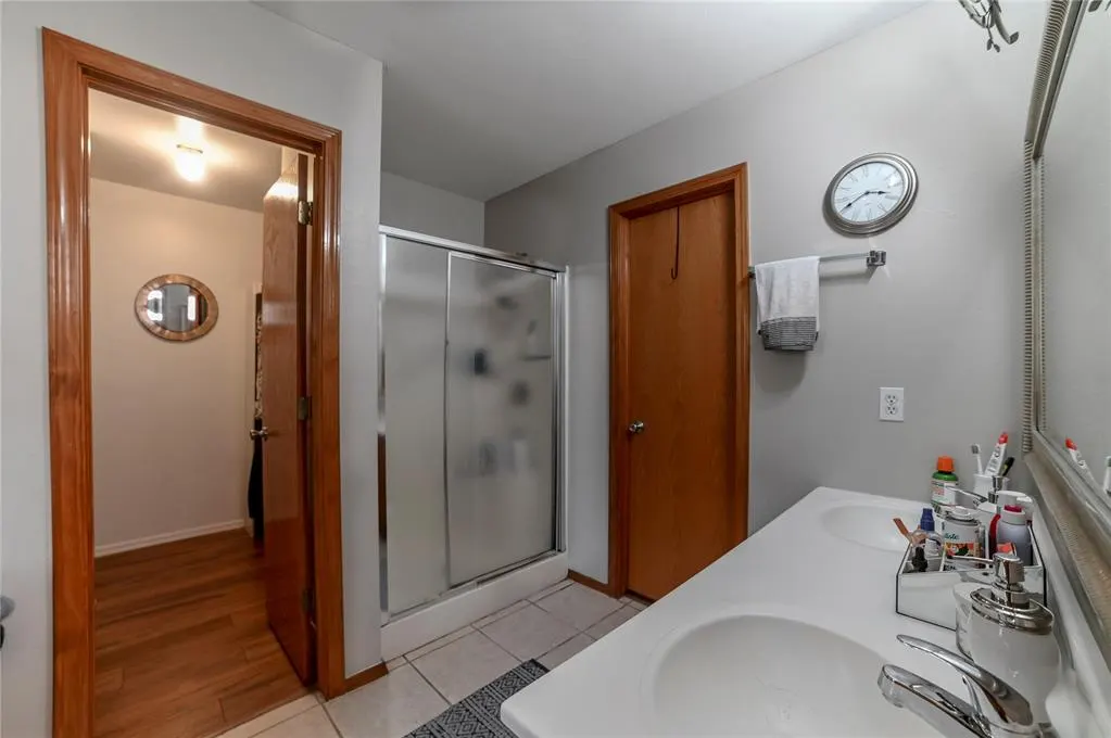Photo 17 — 12127 SW 4th Street, Yukon, OK 73099