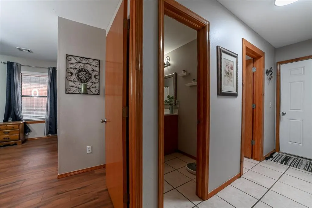 Photo 22 — 12127 SW 4th Street, Yukon, OK 73099