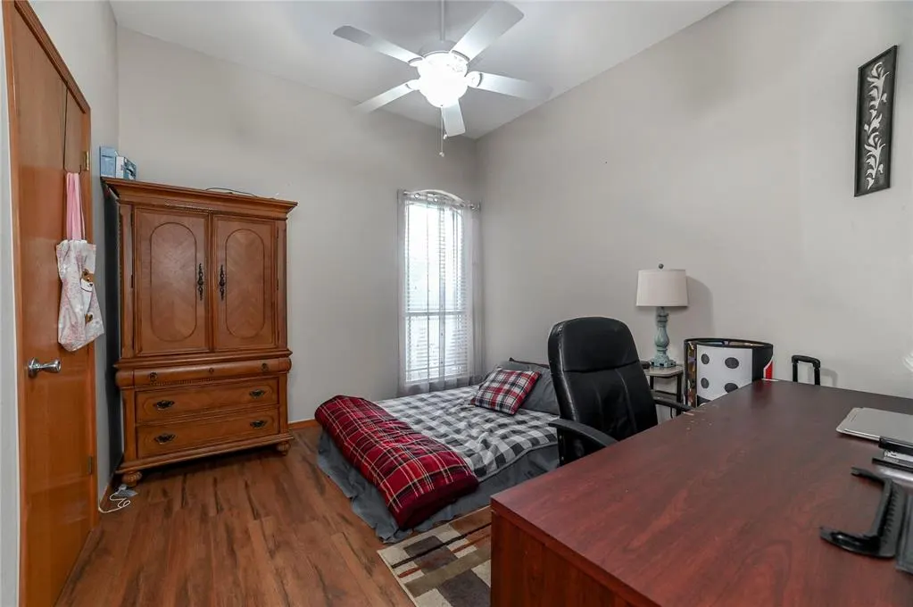 Photo 25 — 12127 SW 4th Street, Yukon, OK 73099