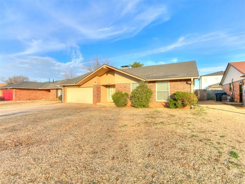 Photo 2 — 11320 N Florida Avenue, Oklahoma City, OK 73120