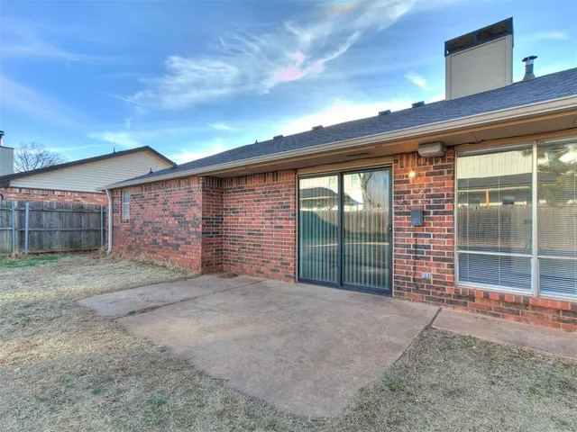 Photo 5 — 11320 N Florida Avenue, Oklahoma City, OK 73120