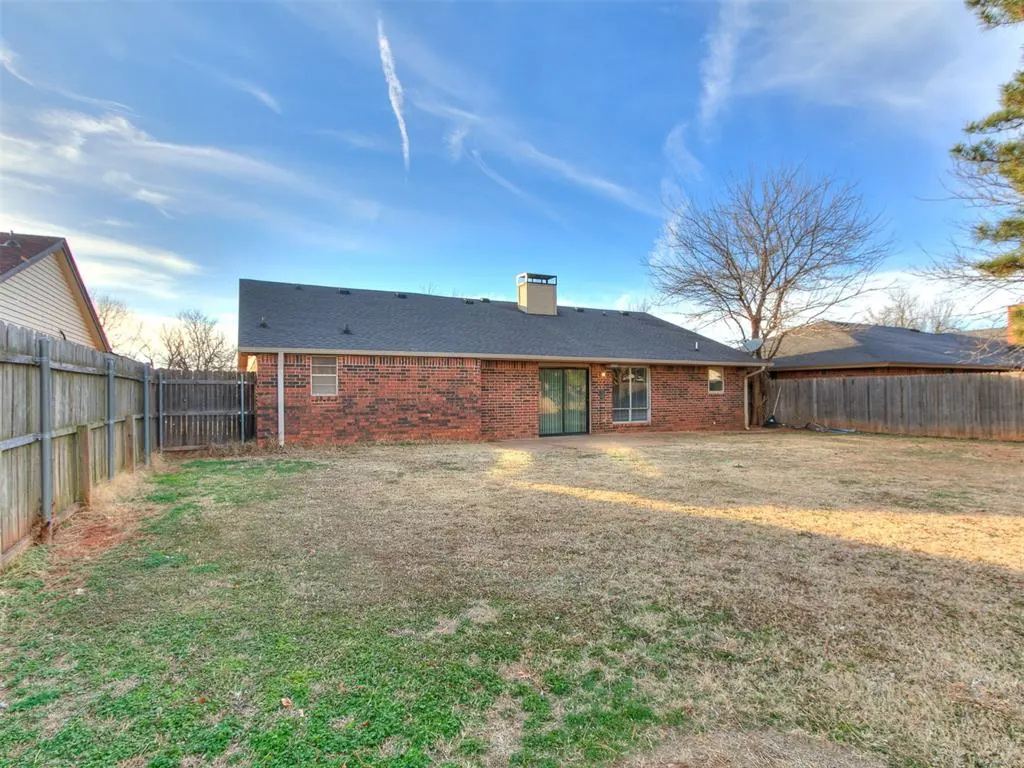 Photo 6 — 11320 N Florida Avenue, Oklahoma City, OK 73120