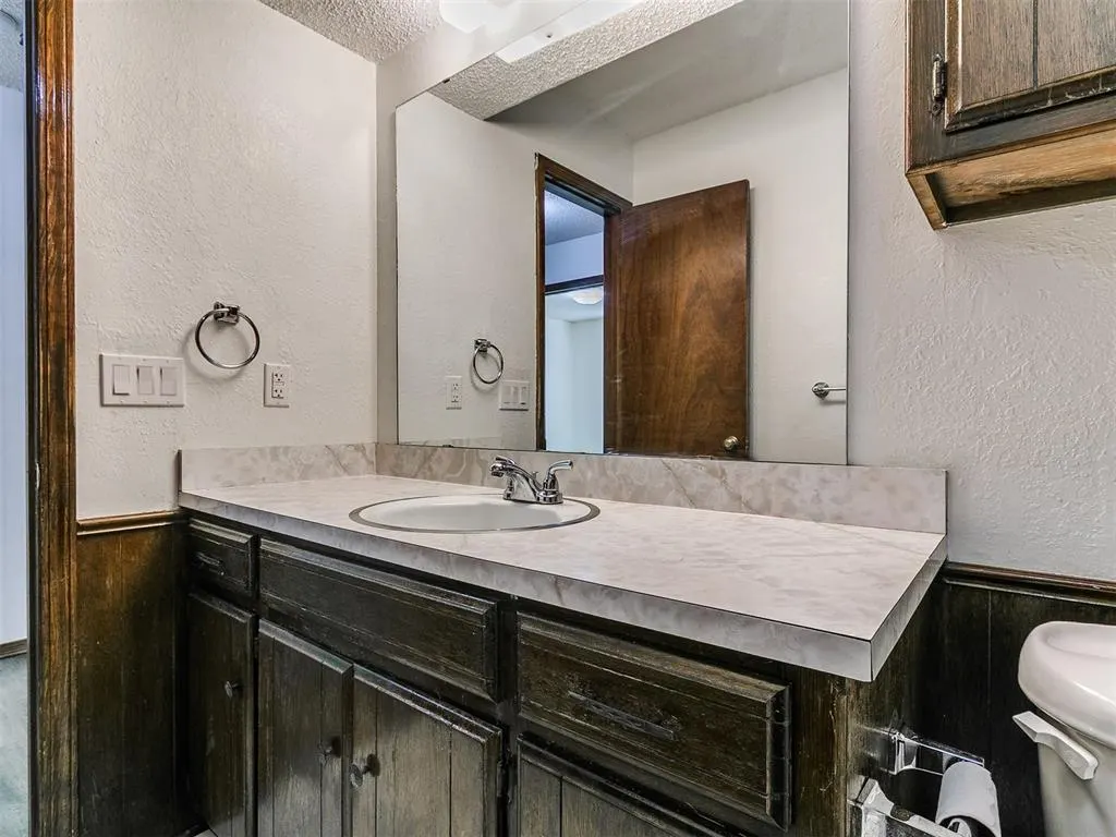 Photo 35 — 11320 N Florida Avenue, Oklahoma City, OK 73120