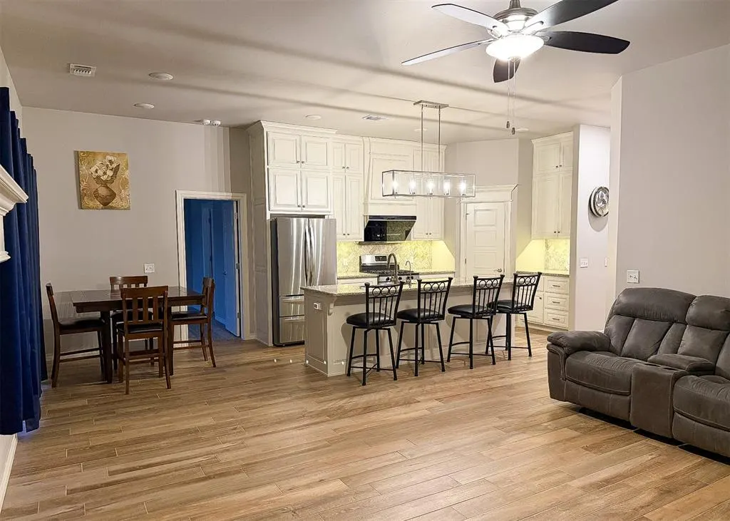 Photo 3 — 4201 Palmetto Trail, Oklahoma City, OK 73179