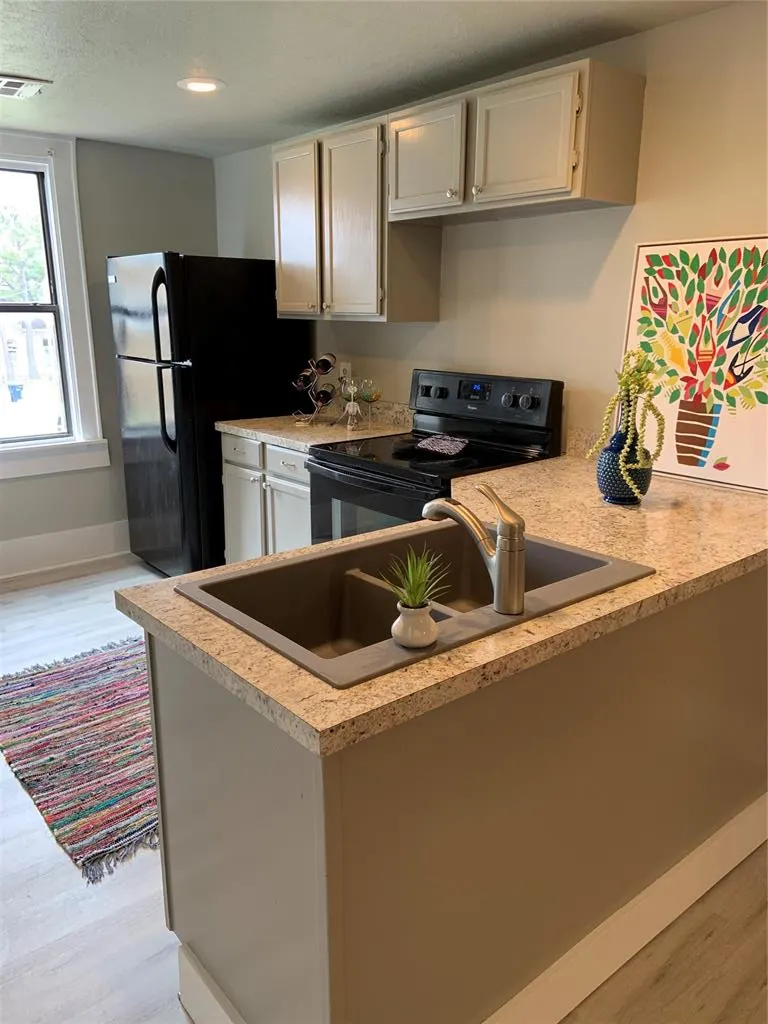 Photo 10 — 801 East Drive, Oklahoma City, OK 73105
