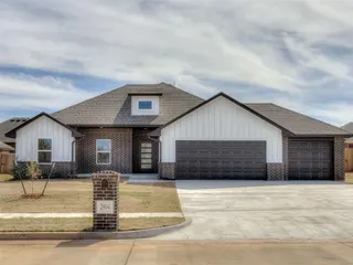 Sold home at 2004 W Flintlock Way