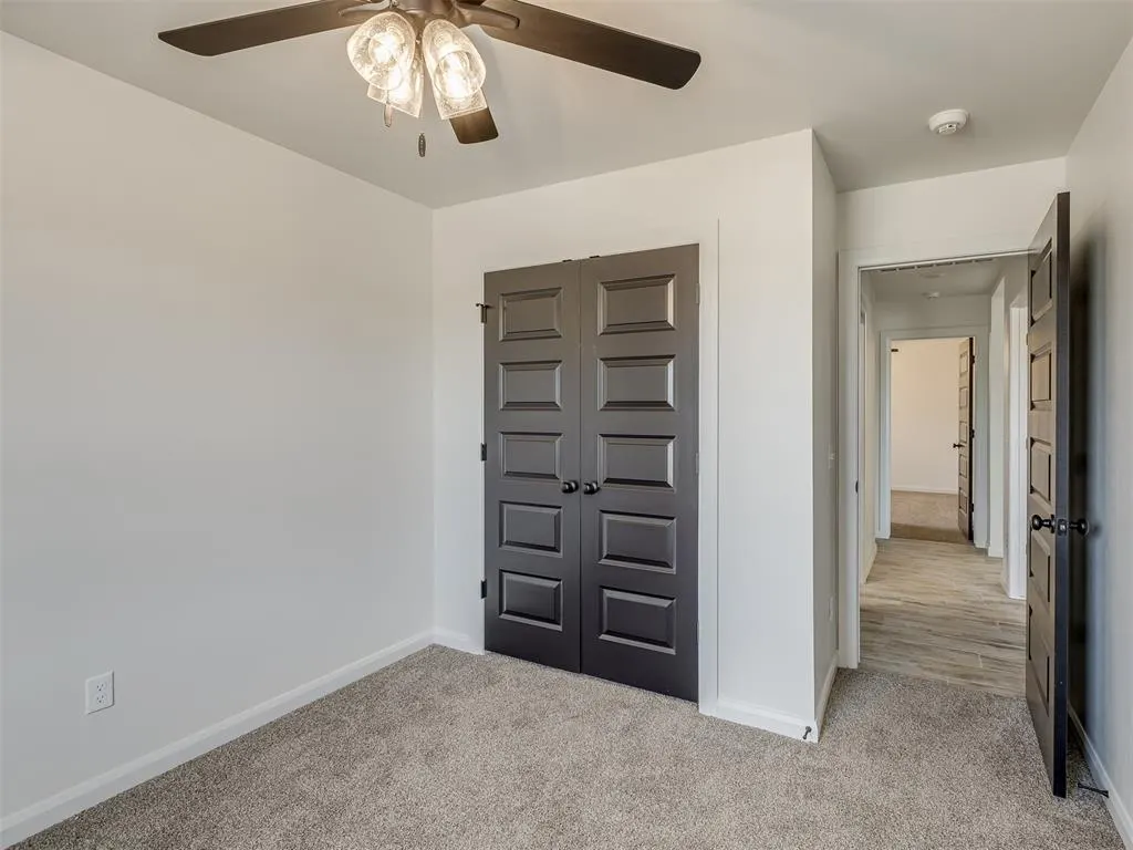 Photo 24 — 2004 W Flintlock Way, Mustang, OK 73064