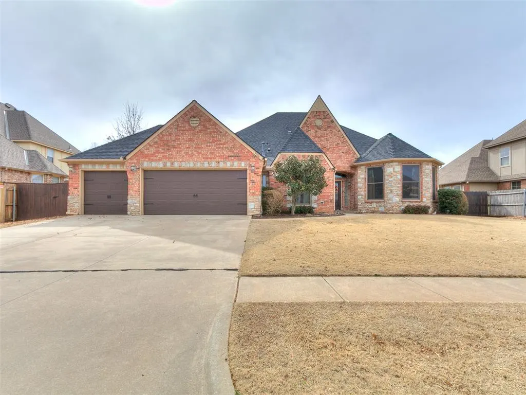 Front exterior — 9704 SW 34th Street, Oklahoma City, OK 73179