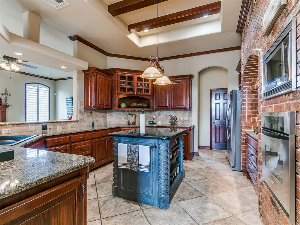 Photo 11 — 9704 SW 34th Street, Oklahoma City, OK 73179