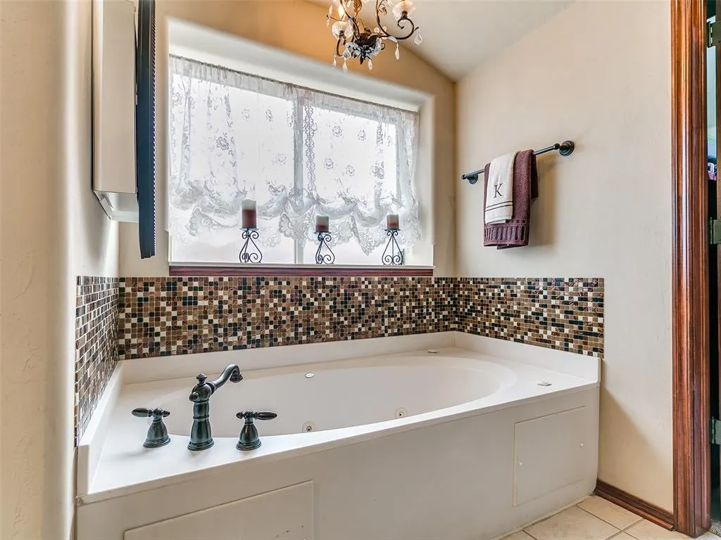 Photo 28 — 9704 SW 34th Street, Oklahoma City, OK 73179
