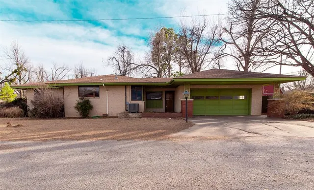 Photo 3 — 4509 N Redmond Avenue, Bethany, OK 73008
