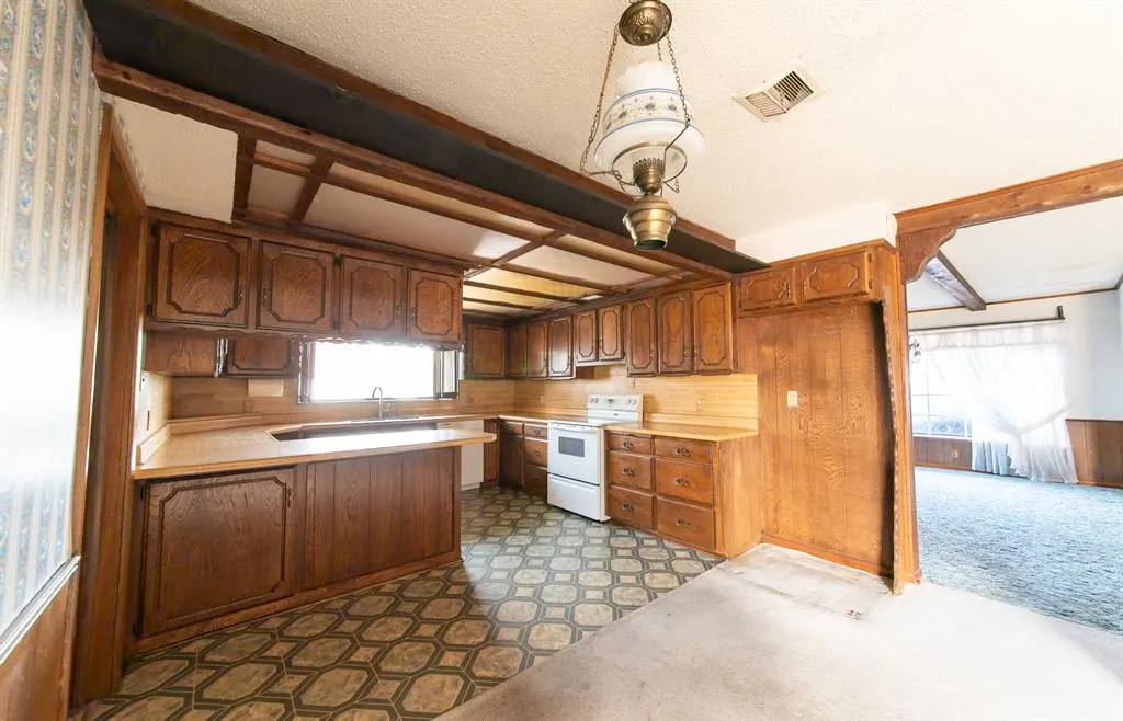 Photo 10 — 4509 N Redmond Avenue, Bethany, OK 73008