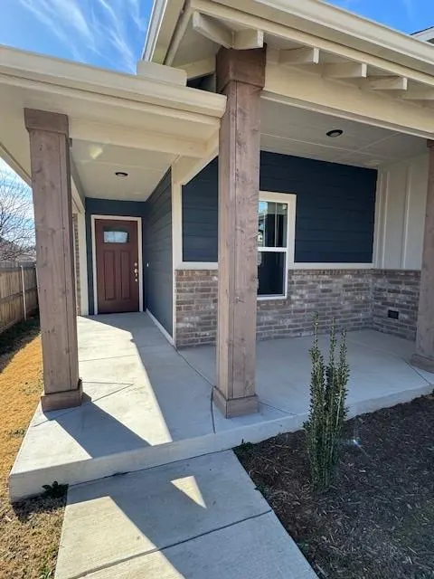 Photo 2 — 253 Park Lane, Harrah, OK 73045