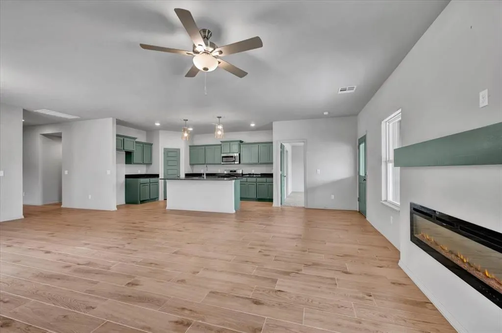 Photo 11 — 10645 SW 18th Street, Yukon, OK 73099