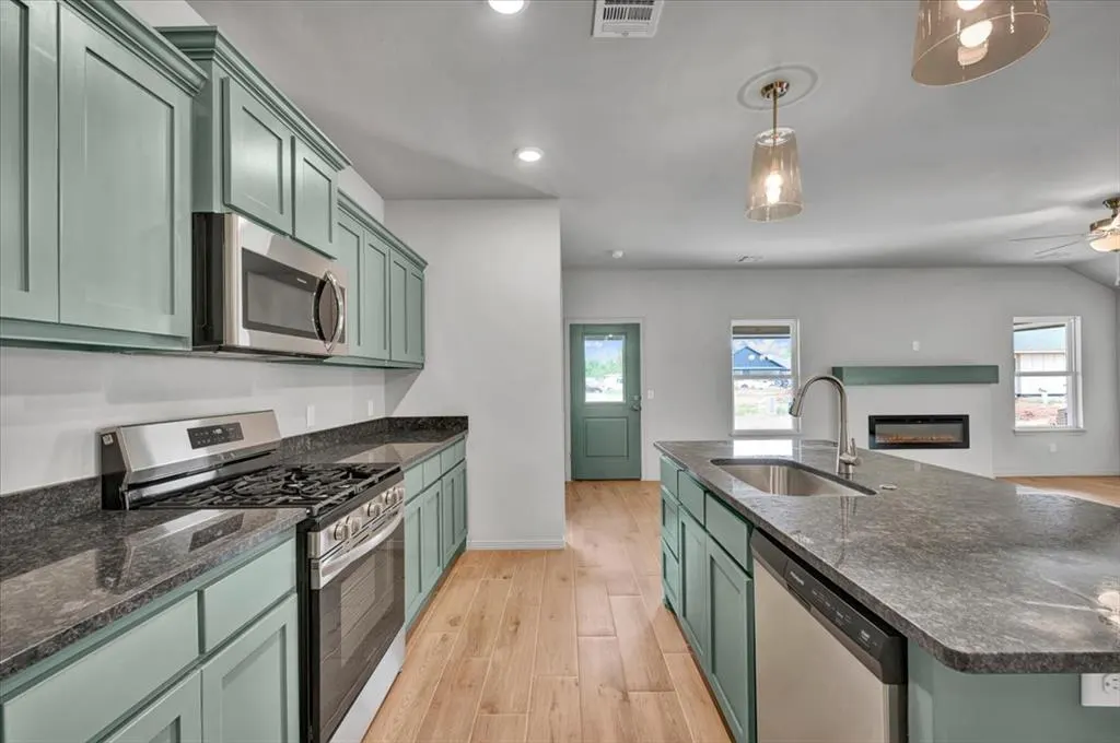 Photo 17 — 10645 SW 18th Street, Yukon, OK 73099