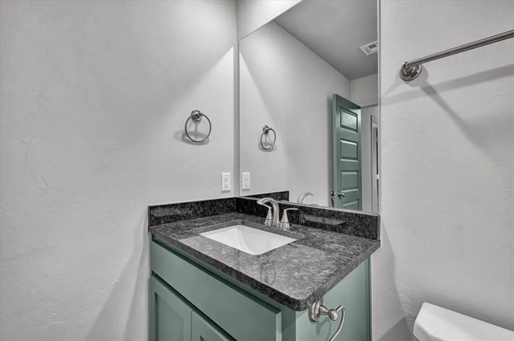 Photo 30 — 10645 SW 18th Street, Yukon, OK 73099