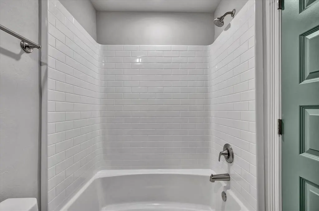 Photo 31 — 10645 SW 18th Street, Yukon, OK 73099