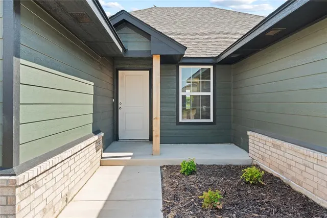 Photo 5 — 10648 SW 18th Street, Yukon, OK 73099
