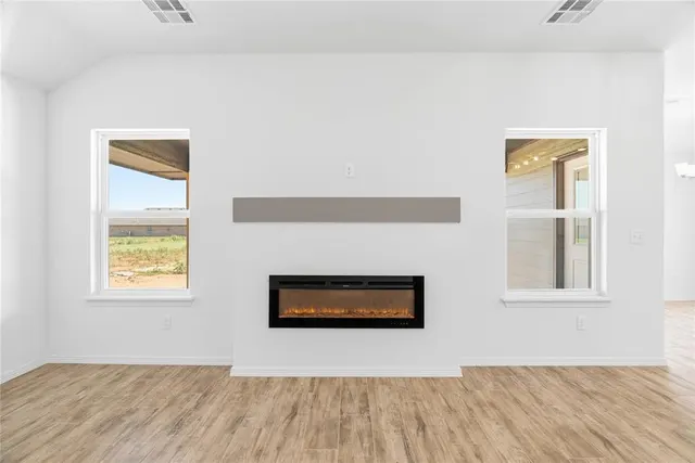 Photo 8 — 10648 SW 18th Street, Yukon, OK 73099