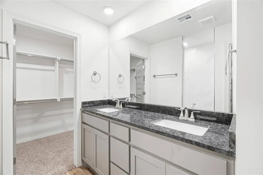 Photo 19 — 10648 SW 18th Street, Yukon, OK 73099